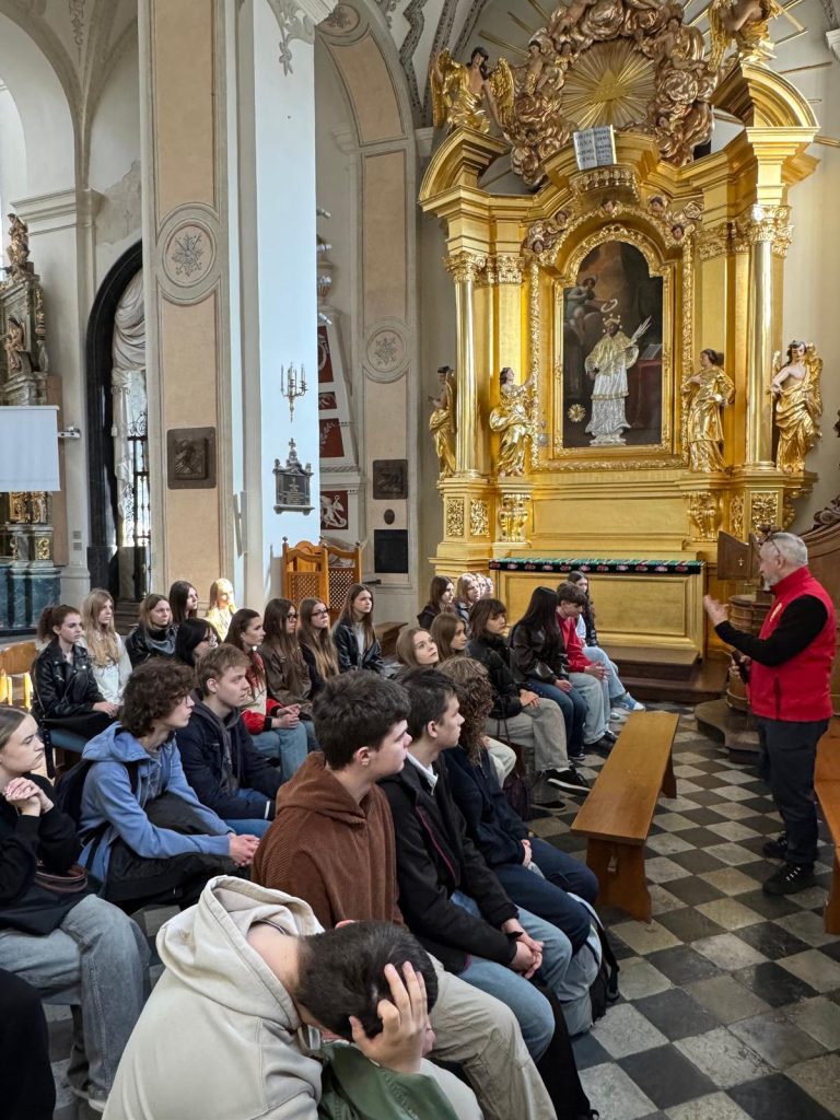 Wycieczka klasy 3e do Bazyliki Katedralnej w Łowiczu