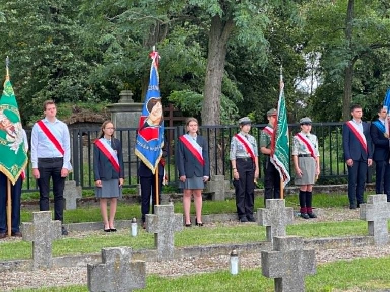 Nasz udział w uroczystościach upamiętniających 87. rocznicę wybuchu II wojny światowej